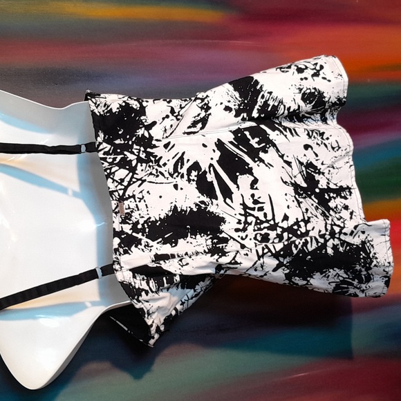 Guess Tank Top - Picture 8 of 9